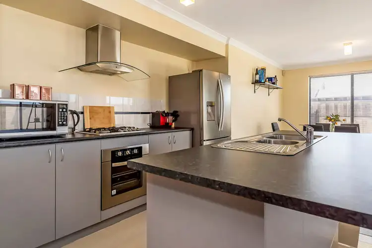 Sixth view of Homely house listing, 2 Gippsland Way, Ellenbrook WA 6069