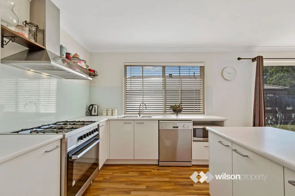 Main view of Homely house listing, 10 Rowley Close, Rosedale VIC 3847