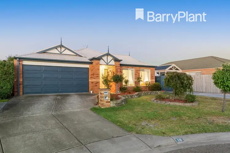 10 Vaughan Court, Pakenham VIC 3810