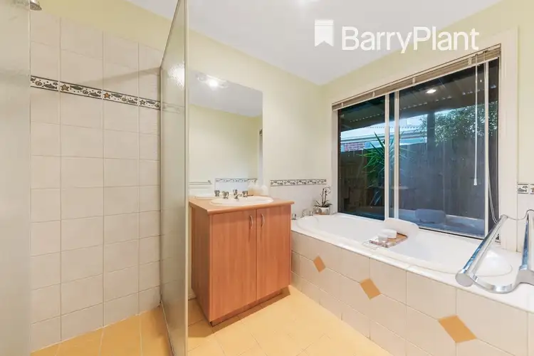 Sixth view of Homely house listing, 10 Vaughan Court, Pakenham VIC 3810
