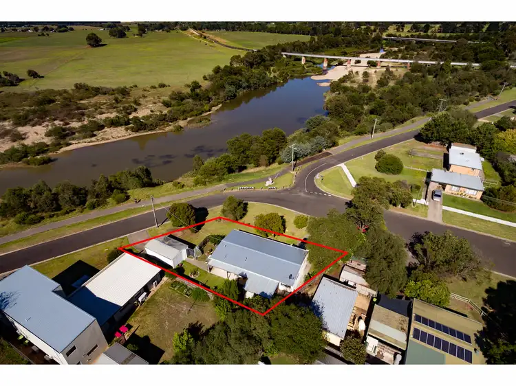 Second view of Homely house listing, 2 Wellsford Street, Stratford VIC 3862