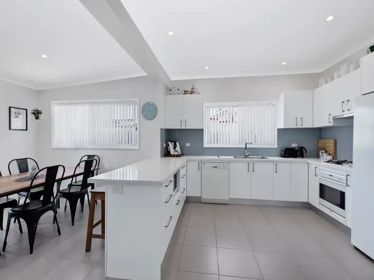 36 Thompson Street, Long Jetty NSW 2261