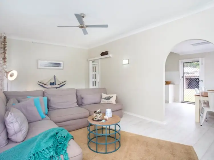 30 Queanbeyan Avenue, Burrill Lake NSW 2539