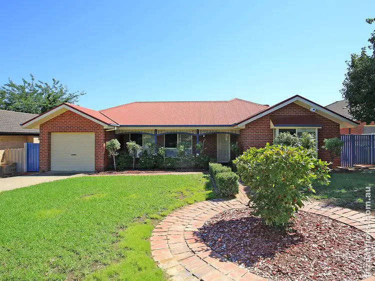 3 Hargrave Avenue, Lloyd NSW 2650