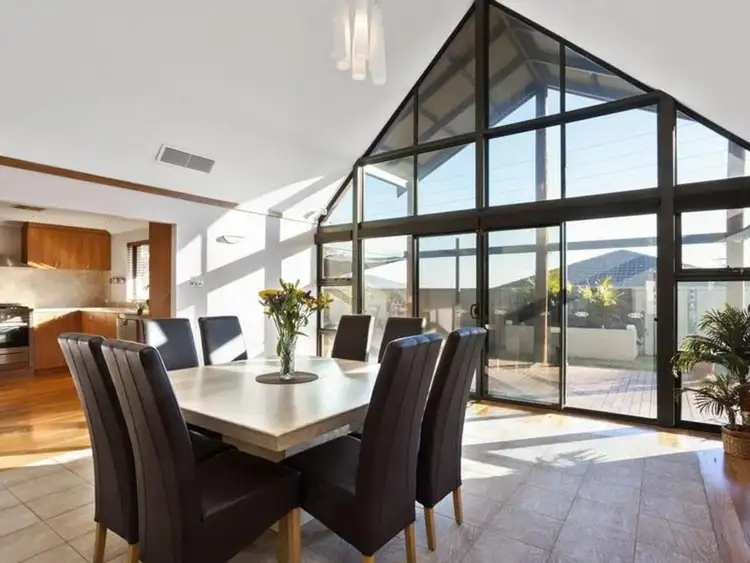 Sixth view of Homely house listing, 8 Seascape View, Yangebup WA 6164