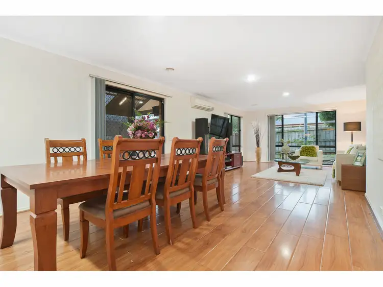 Fifth view of Homely house listing, 8 Arkley Close, Skye VIC 3977