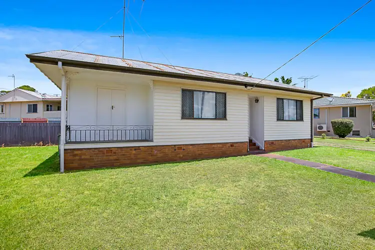 2 Teesdale Avenue, Newtown QLD 4350
