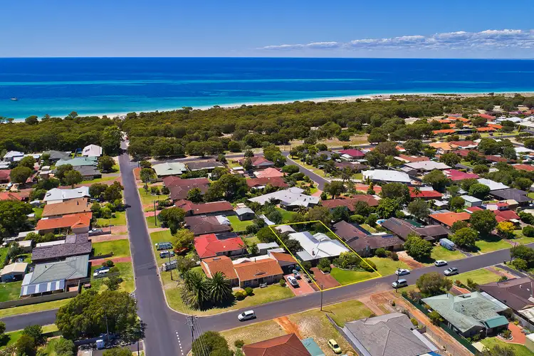 28 George Way, Broadwater WA 6280
