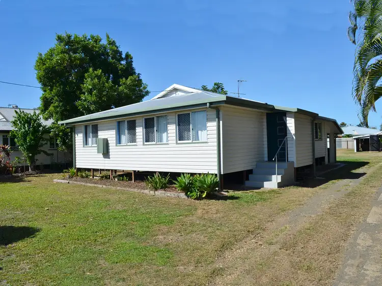 16 Dickson Street, Mareeba QLD 4880