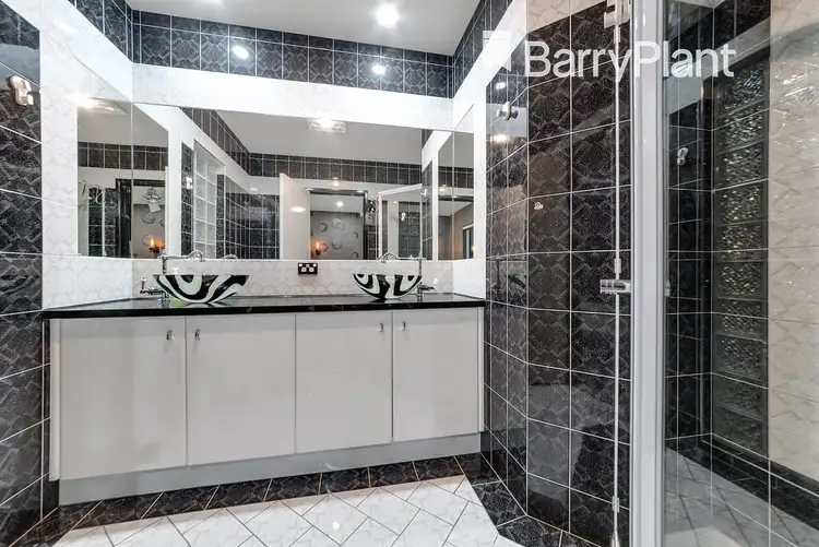 Sixth view of Homely house listing, 4 Taree Close, Pakenham VIC 3810