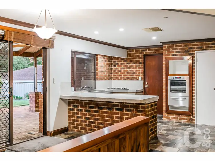 Second view of Homely house listing, 10 Moretti Retreat, Leda WA 6170