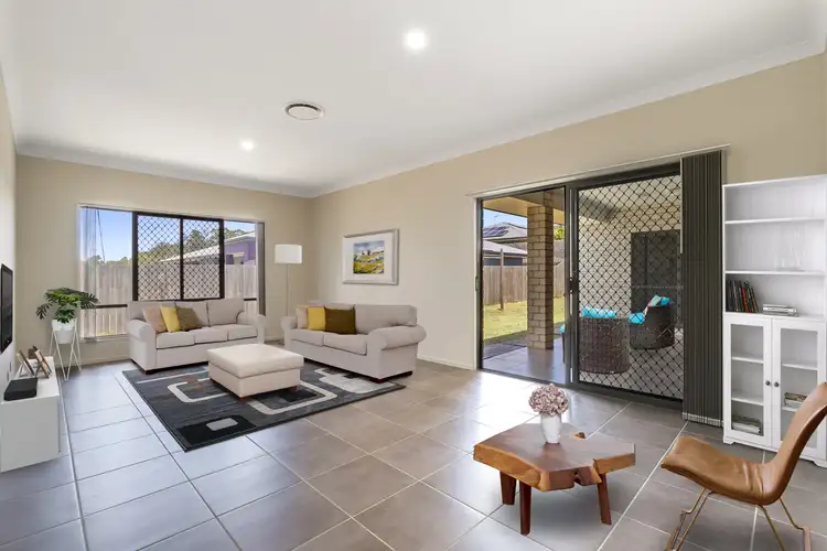 27 Lilly Pilly Place, Moggill QLD 4070