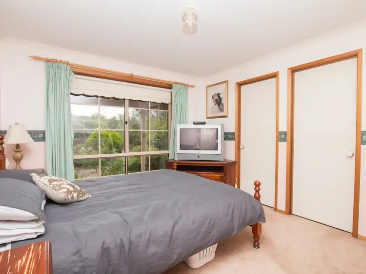 Seventh view of Homely house listing, 91 Rodger Place, Bushfield VIC 3281
