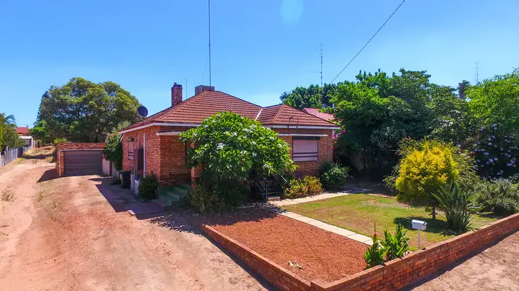 15 Stirling Street, Northam WA 6401