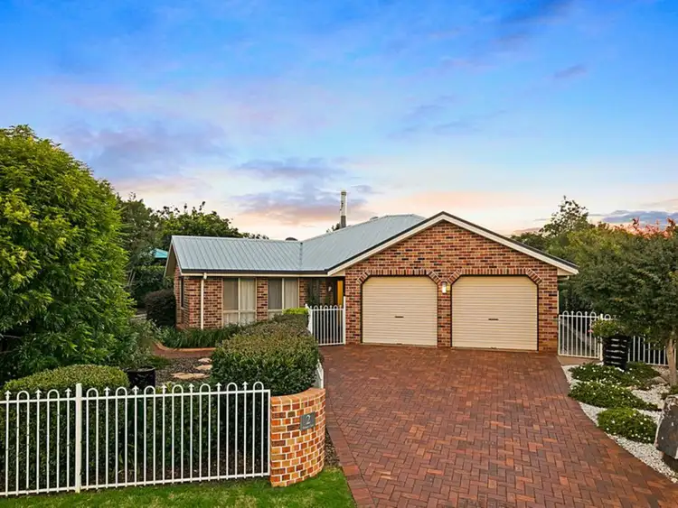 2 Petunia Close, Middle Ridge QLD 4350