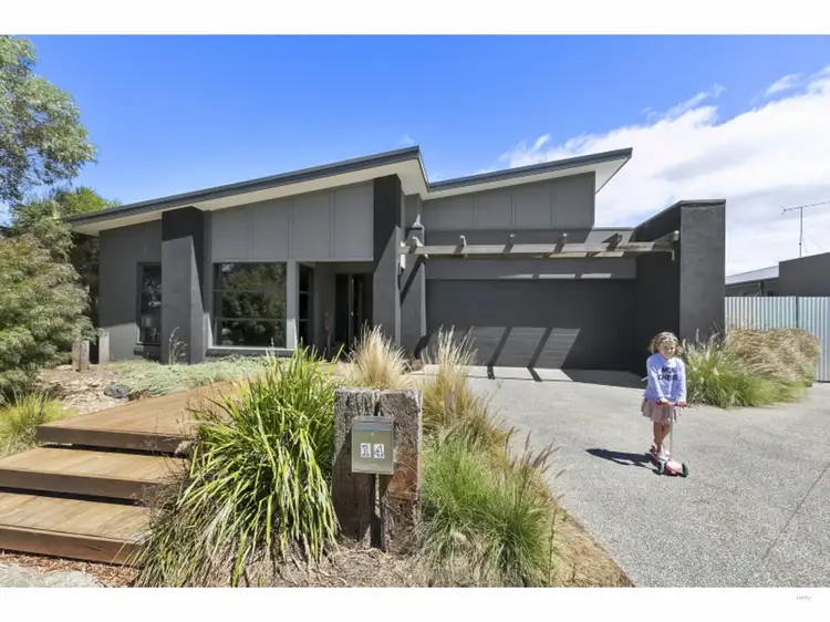 14 Ballyliffen Crescent, Torquay VIC 3228