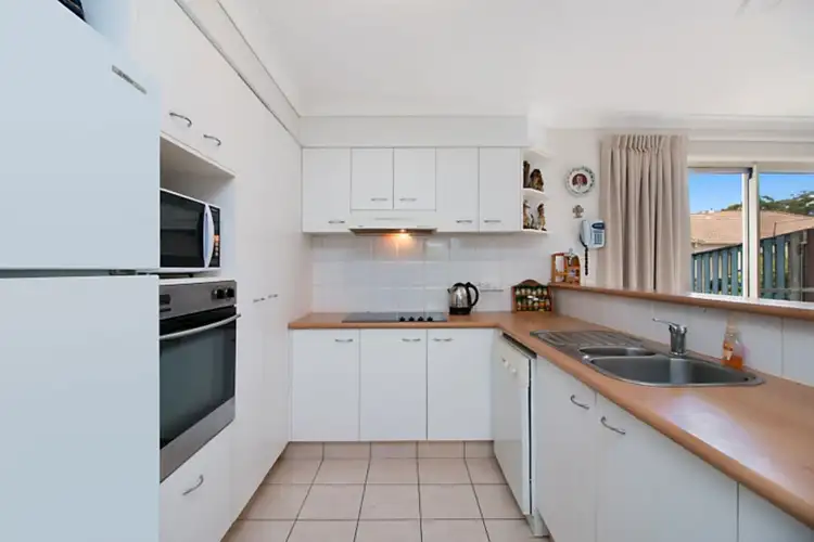 Fourth view of Homely villa listing, 27/2 Rosella Close, Tweed Heads South NSW 2486