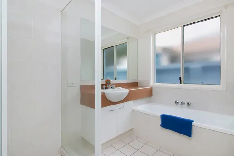 Fifth view of Homely villa listing, 27/2 Rosella Close, Tweed Heads South NSW 2486