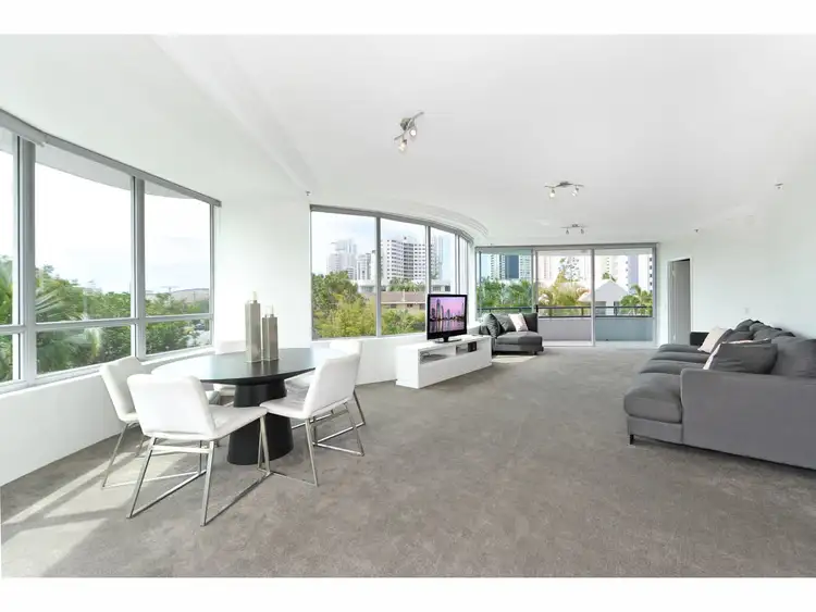 3/3 Tedder Avenue, Main Beach QLD 4217