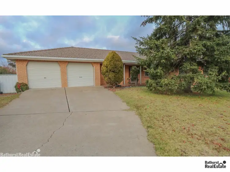 Main view of Homely house listing, 33 Camidge Close, Kelso NSW 2795