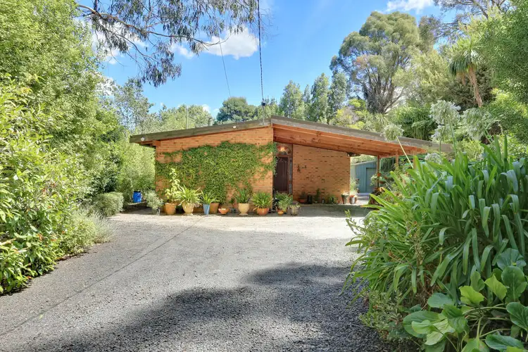 5 Mountain Avenue, Emerald VIC 3782