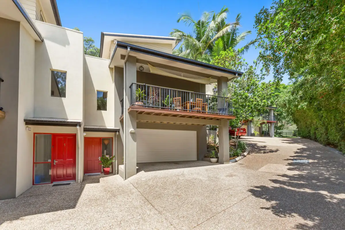 Main view of Homely townhouse listing, 2/84 Paddington Drive, Carrara QLD 4211