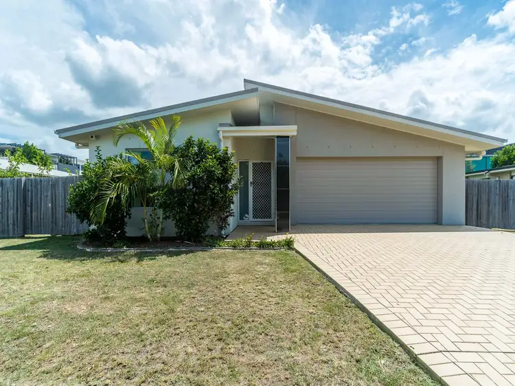 27 Casuarina Way, Helensvale QLD 4212