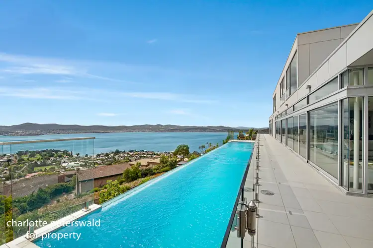 30 Nicholas Drive, Sandy Bay TAS 7005