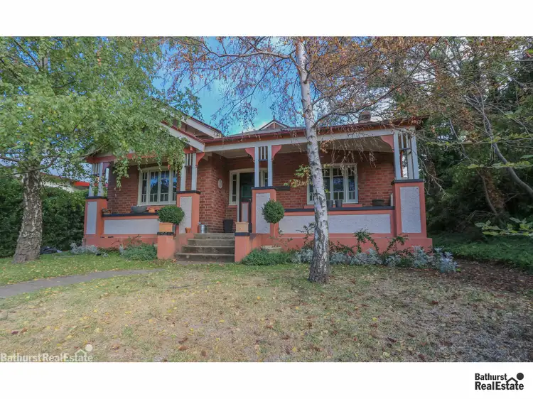 63 Seymour Street, Bathurst NSW 2795