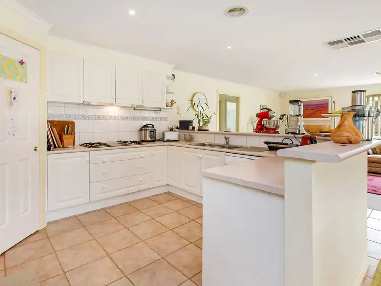 Fourth view of Homely house listing, 2 Beal Place, Mornington VIC 3931