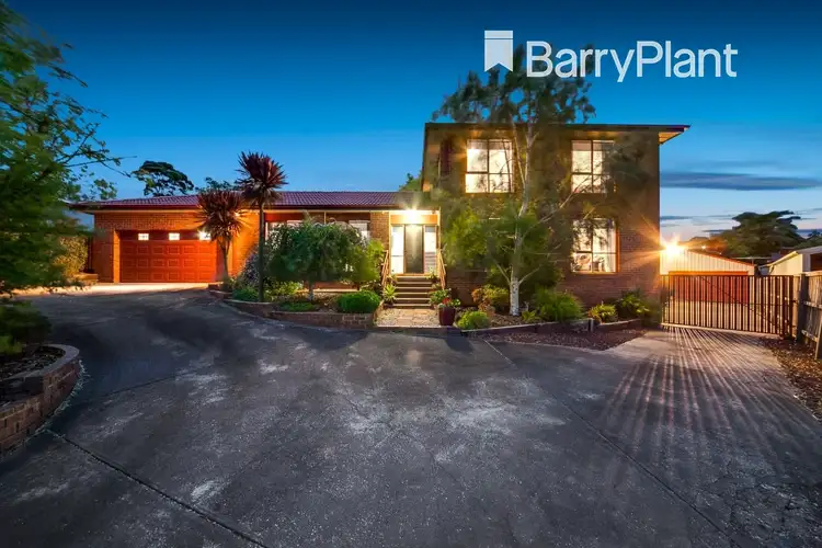 11 Mikkell Court, Pakenham VIC 3810
