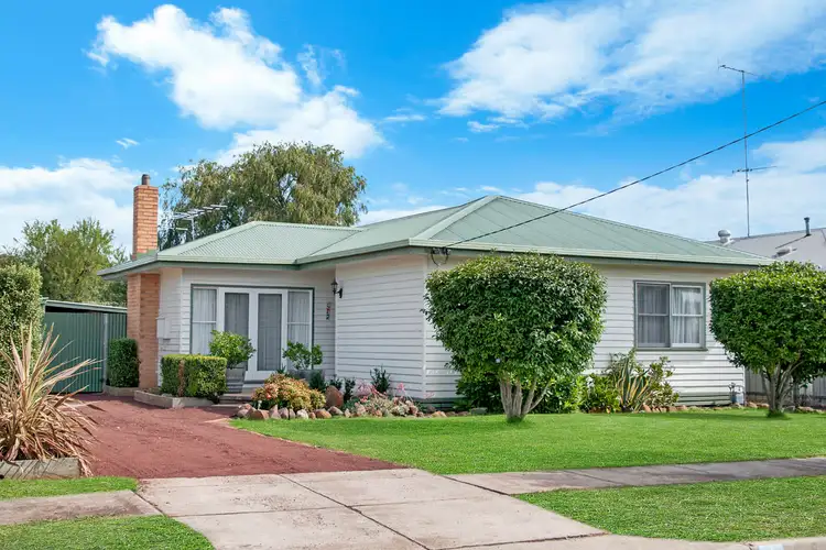 4 Wells Street, Hamilton VIC 3300