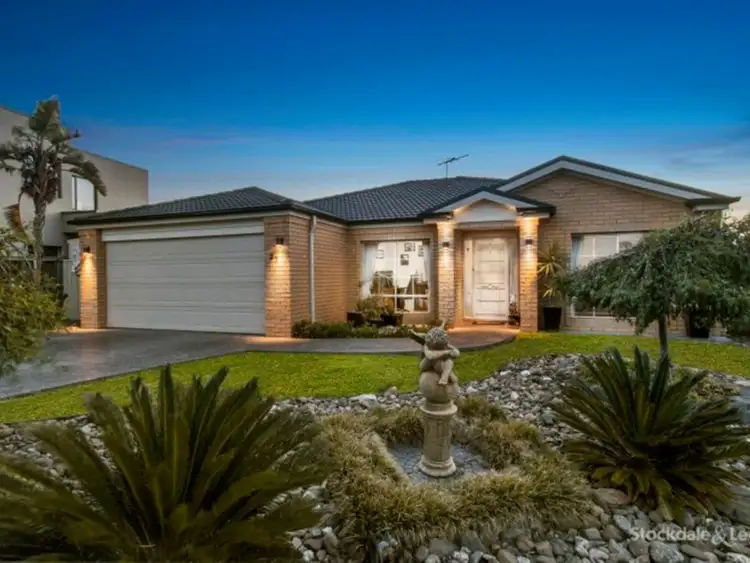 27 Jack William Way, Berwick VIC 3806