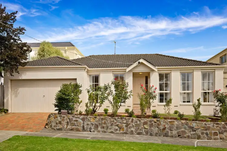 2/5 Henley Street, Balwyn VIC 3103