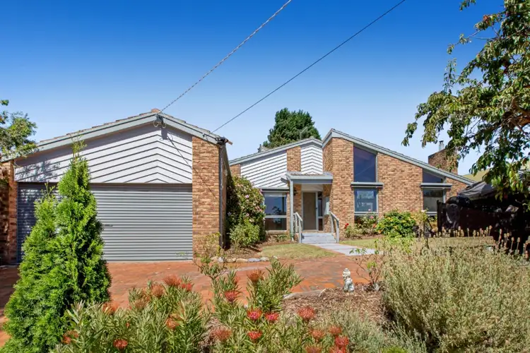 10 Glencoe Crescent, Mount Martha VIC 3934