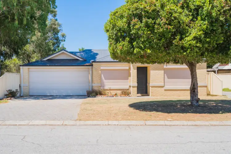 16 Ward Crescent, Kelmscott WA 6111