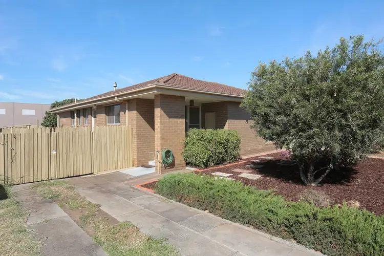 49 Felstead Avenue, Sunshine West VIC 3020