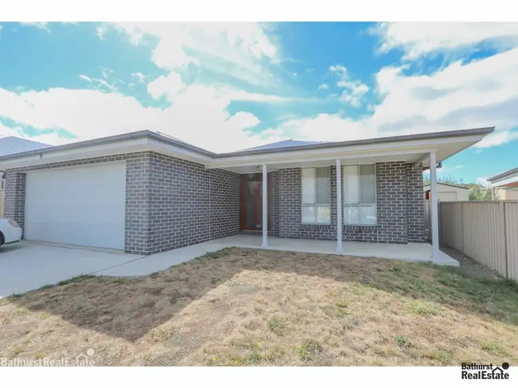 19 Amber Close, Kelso NSW 2795