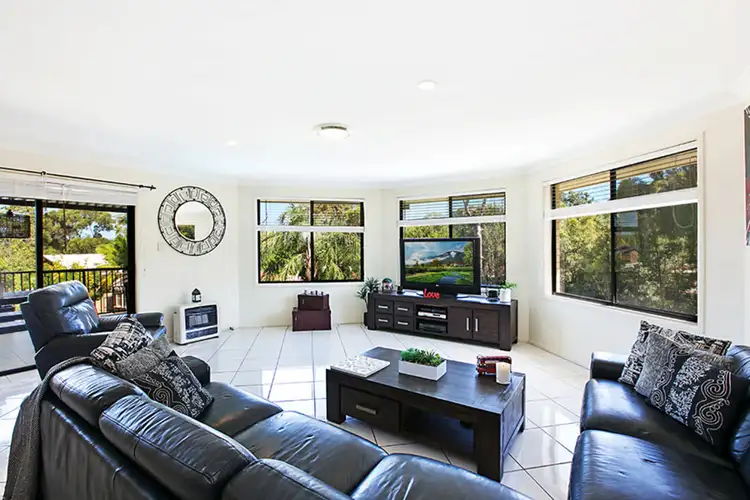 Second view of Homely house listing, 2 Parakeet Close, Tingira Heights NSW 2290