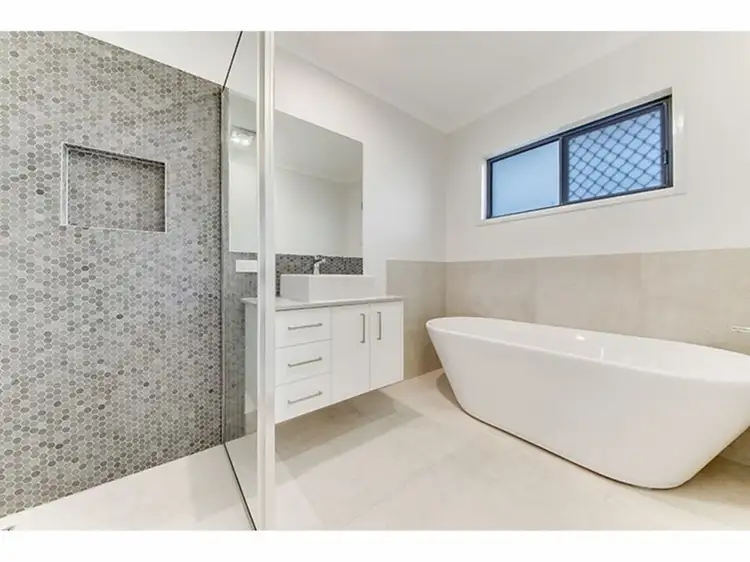 Sixth view of Homely house listing, 2 Edenbrook Way, Parkhurst QLD 4702