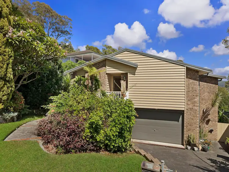 1 Seaspray Close, Bateau Bay NSW 2261