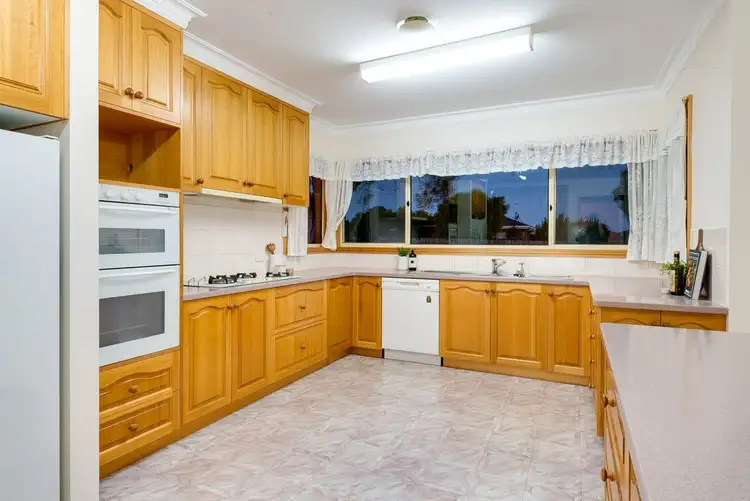 Fifth view of Homely house listing, 1 Waratah Court, Drouin VIC 3818