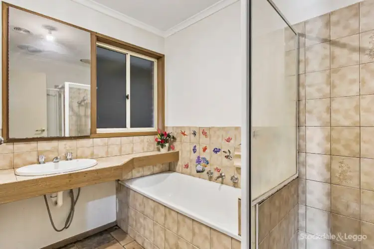 Fifth view of Homely house listing, 4 Briar Close, Narre Warren VIC 3805