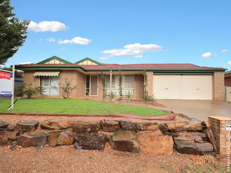 7 Kimba Drive, Glenfield Park NSW 2650