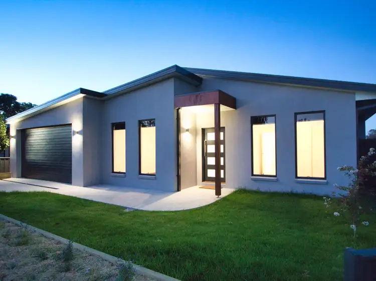 Main view of Homely unit listing, 2 Bellview Court, Mansfield VIC 3722