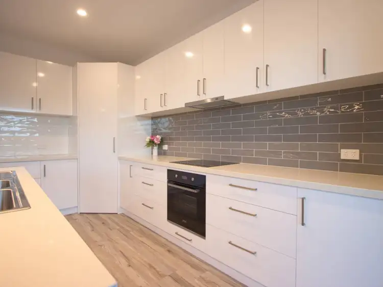 Fifth view of Homely unit listing, 2 Bellview Court, Mansfield VIC 3722