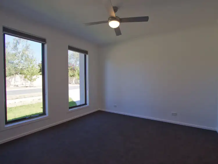 Sixth view of Homely unit listing, 2 Bellview Court, Mansfield VIC 3722