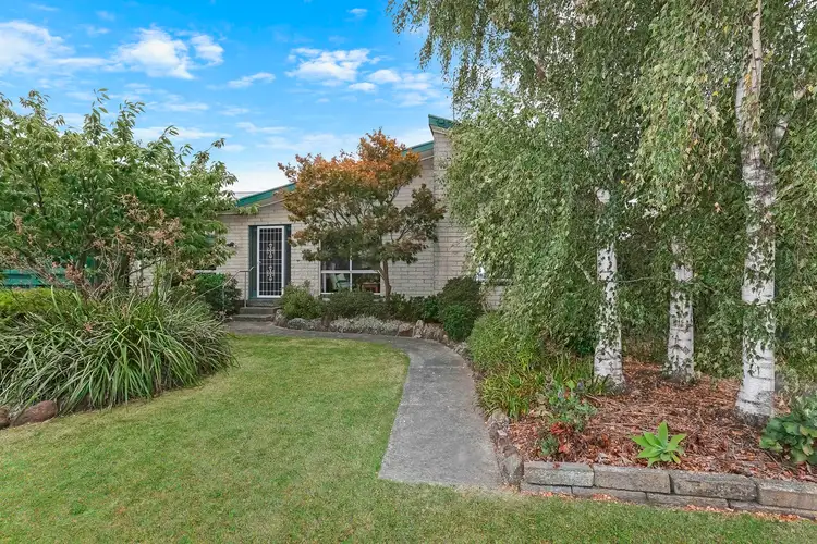 1 John Crescent, Colac VIC 3250