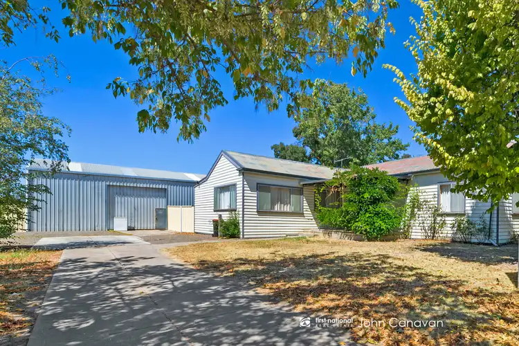 10 Reynolds Street, Mansfield VIC 3722