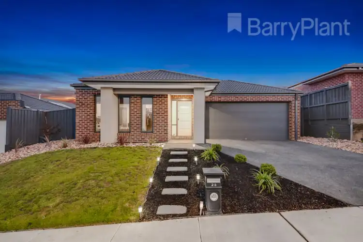 25 Mountford Rise, Pakenham VIC 3810